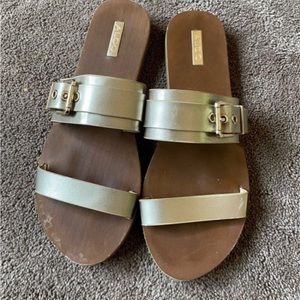 Aldo size 9 gold sandals
